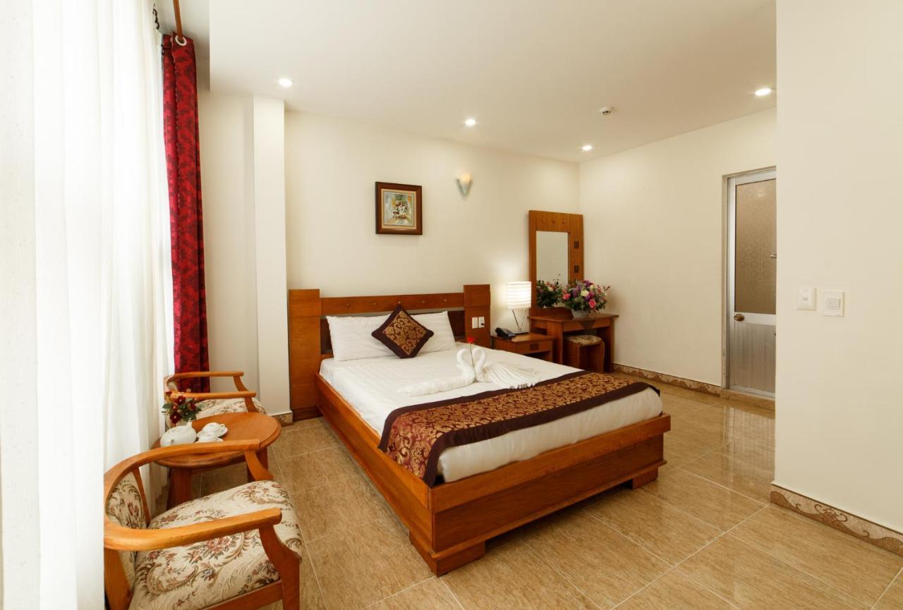 Le Nguyen Hotel Да Лат Екстериор снимка
